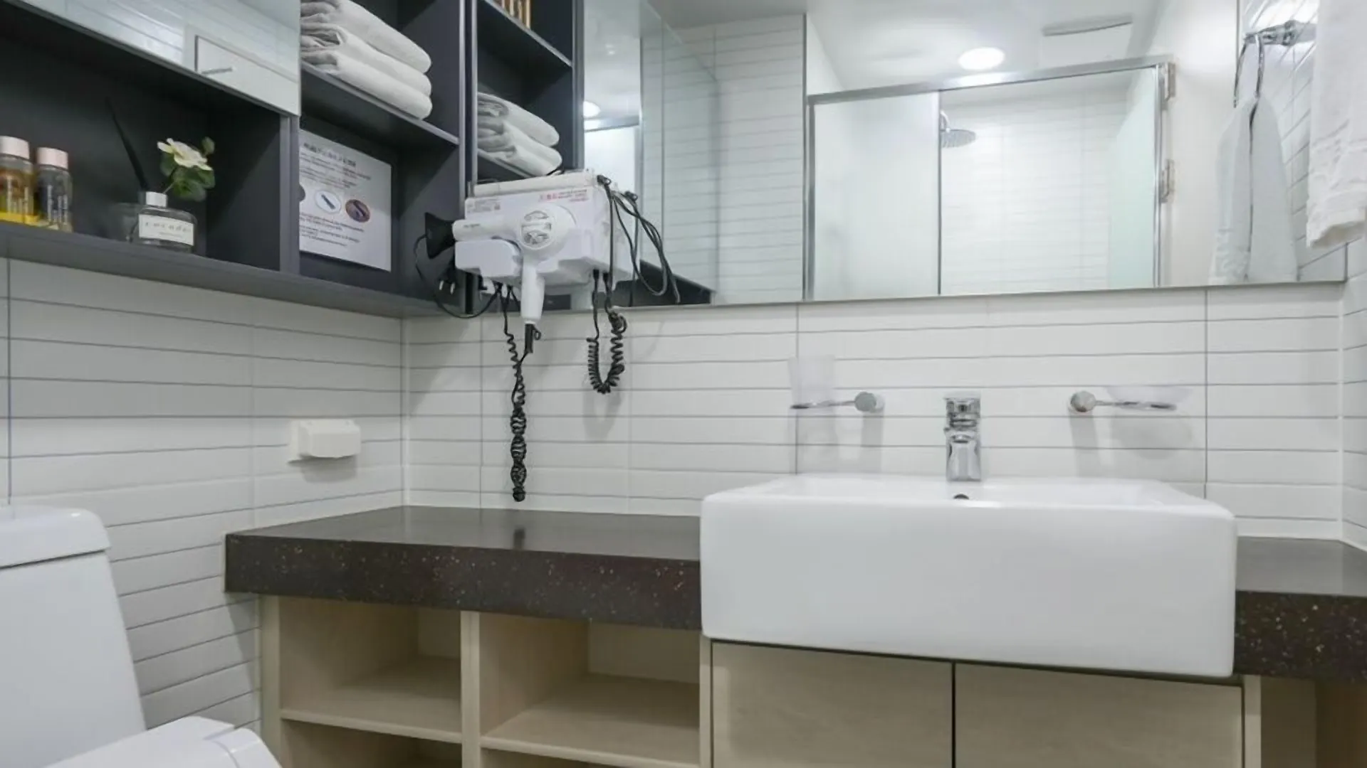 ***  Incheon Illuwa Hotel South Korea